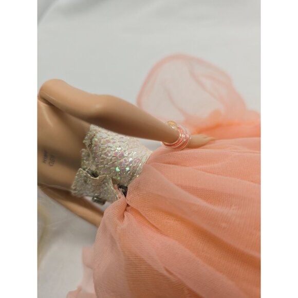 Barbie Peaches 'n Cream 1984 Mattel Replacement Dress Gown On Doll- FLAWED AS IS - Picture 6 of 16